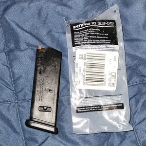 Black Pistol Magazine 10 round